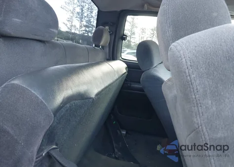 2003 Chevrolet Silverado 1500 Ls из США, поврежденный, VIN 1GCEK19T53E154861